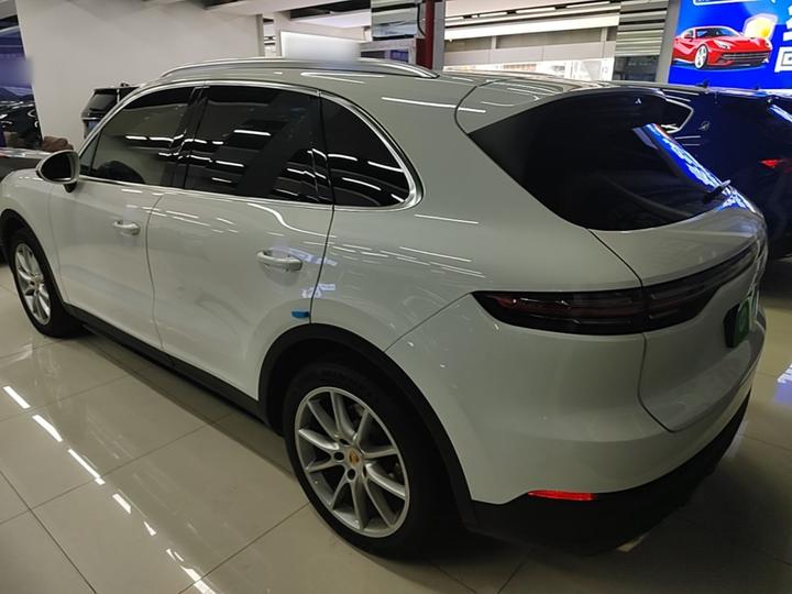 2019 Cayenne 3.0T photo 4