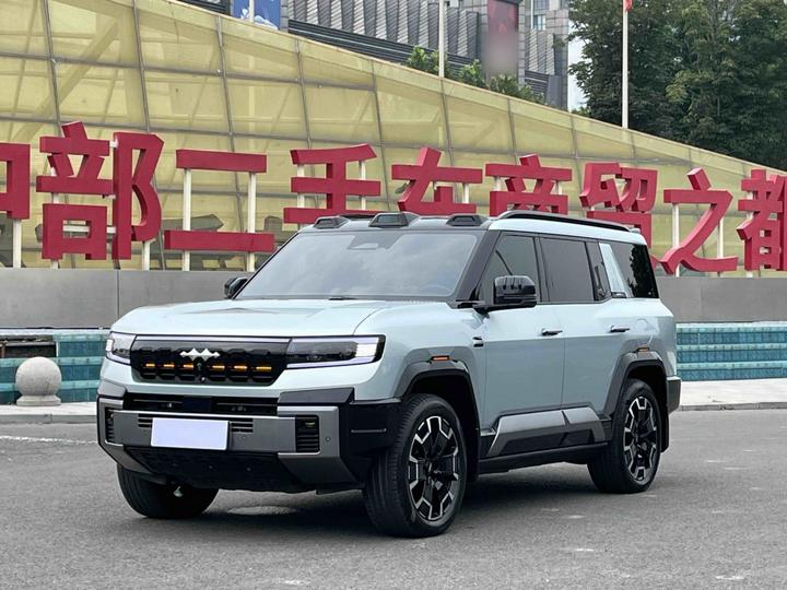 Fang Cheng Bao Leopard 8 2025 Flagship 7-Seater