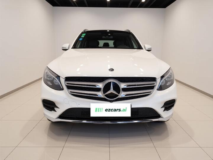 GLC 2016 GLC 300 4MATIC Dynamic photo 2