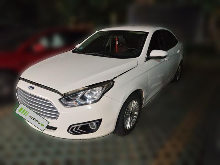 Escort 2015 1.5L AT Comfort