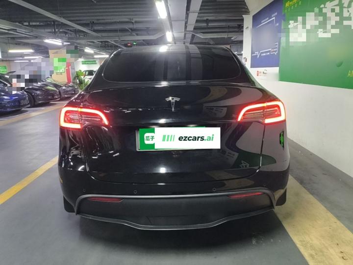 Model Y 2022 RWD photo 3