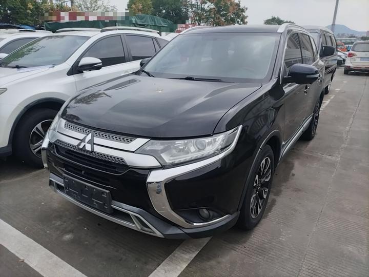Outlander 2019 2.0L RWD Enjoy 5-Seater China VI