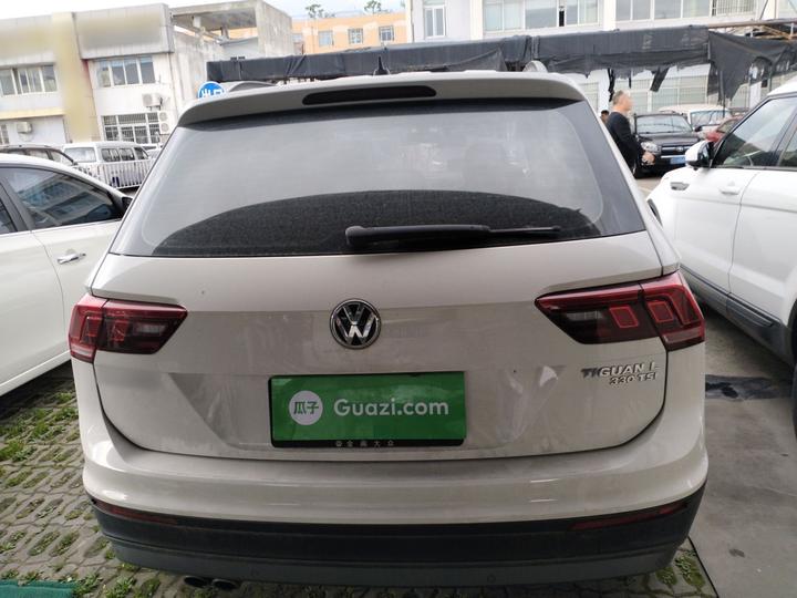 Tiguan L 2019 330TSI AT RWD China V photo 3