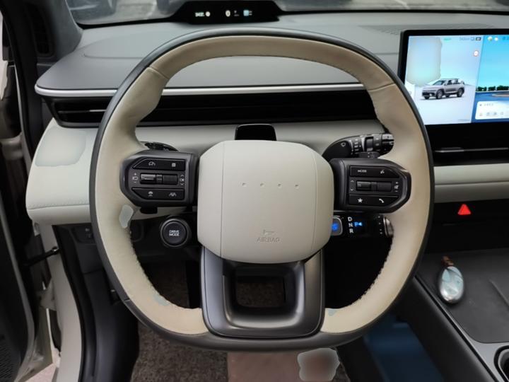 EO 2025 RWD TECH 64.2kWh photo 6