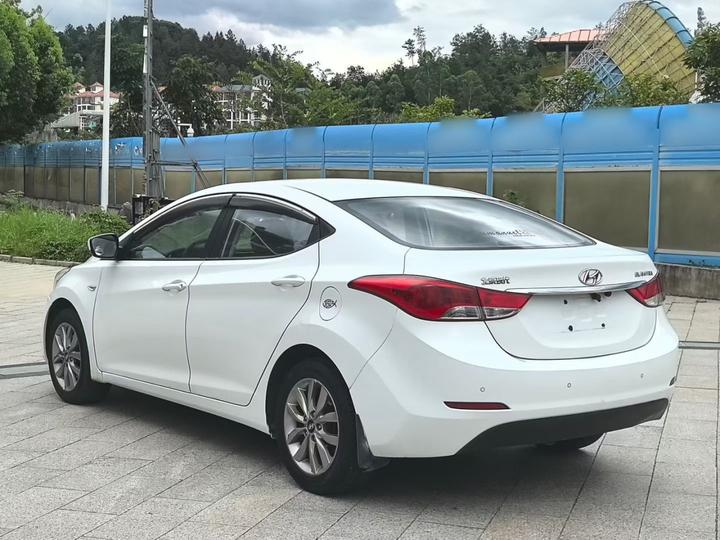Elantra 2015 1.6L AT Fashion photo 4