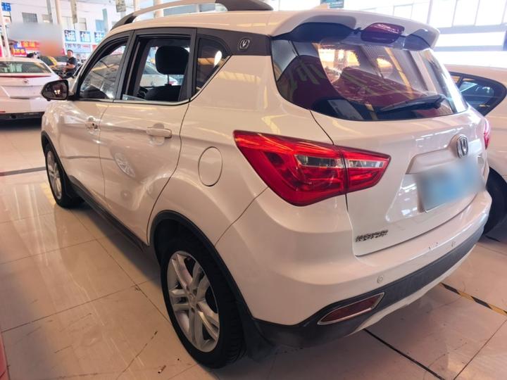 CS35 2017 1.6L AT Luxury photo 4
