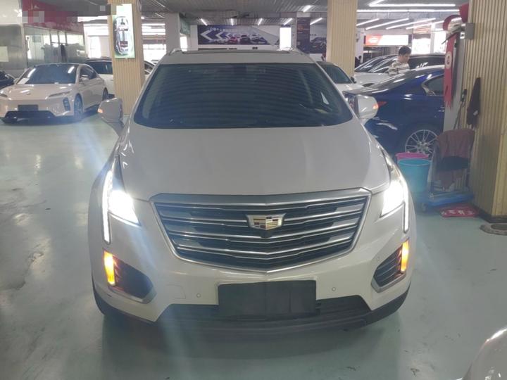 XT5 2016 25T Luxury photo 2