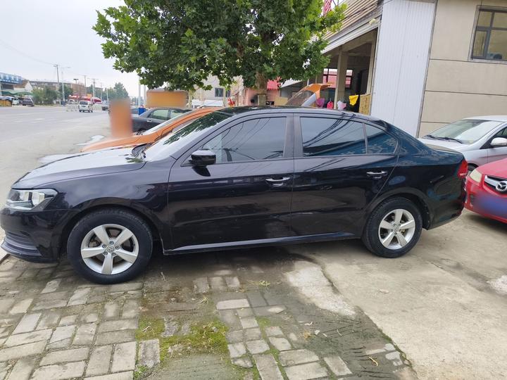Lavida 2015 1.6L MT photo 3