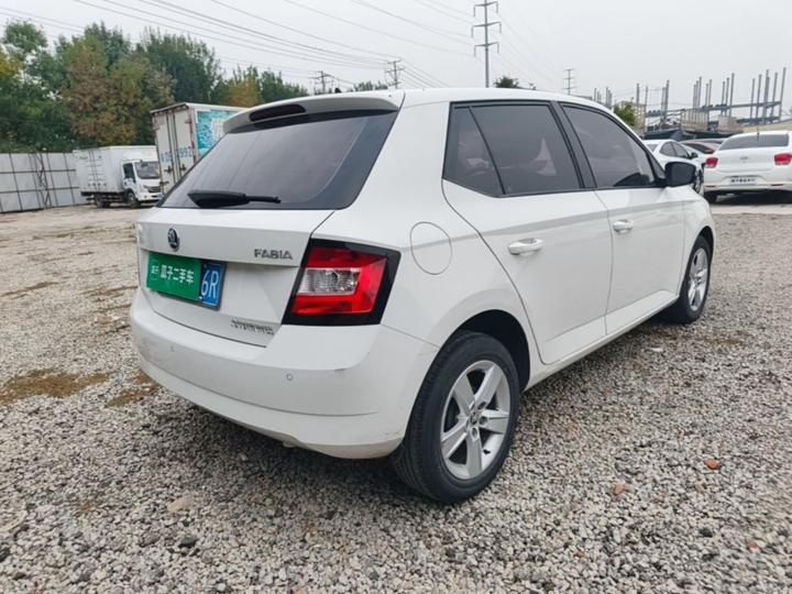 Fabia 2017 1.4L AT photo 6