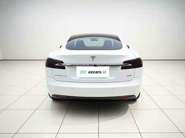 2017 Model S 75D Standard Range photo 3