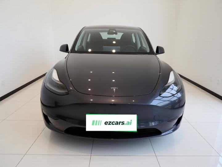 Model Y 2024 RWD photo 2