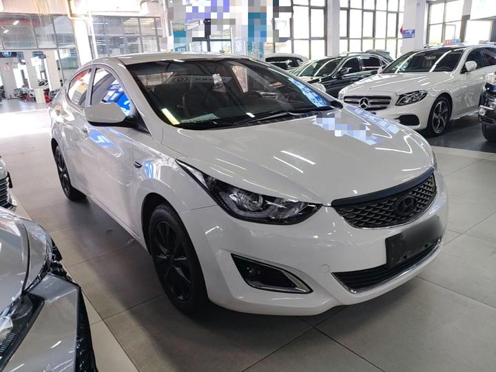 Elantra 2016 1.6L AT Smart photo 3