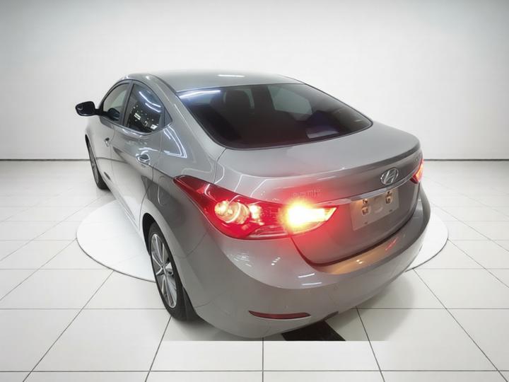 Elantra 2015 1.6L AT Premium photo 4