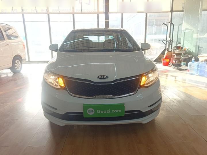 K2 2015 Hatchback 1.4L AT GLS photo 2