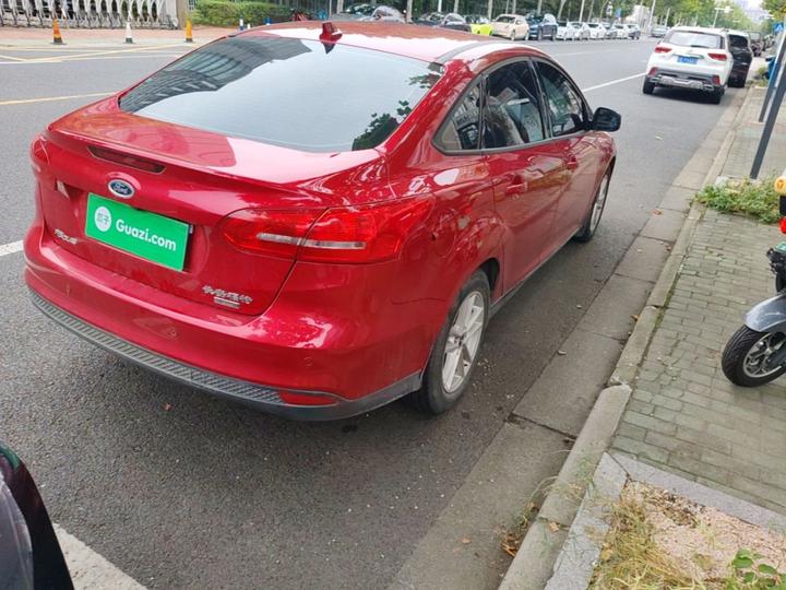 Focus 2017 Sedan EcoBoost 125 MT Fashion photo 7