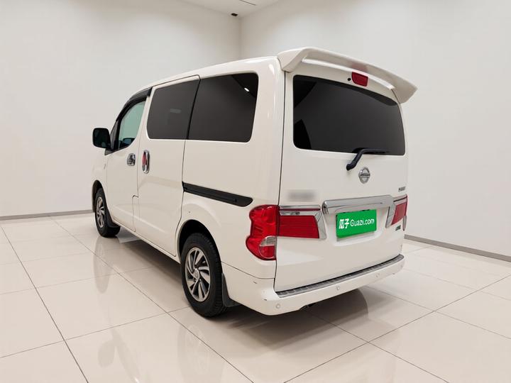 NV200 2016 Facelift 1.6L CVT Exclusive photo 4