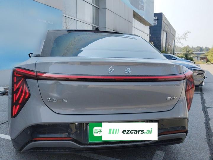 EH7 2025 640 AWD photo 3