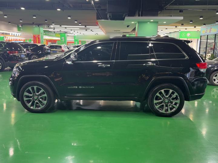 Grand Cherokee Imported 2017 3.0L Elite photo 7