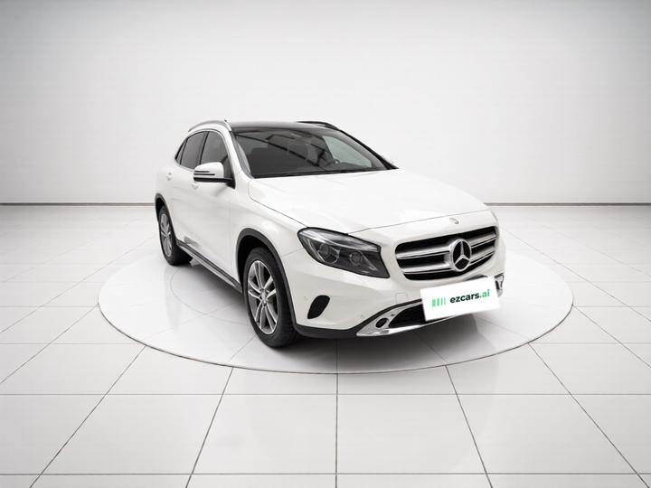 GLA 2015 GLA 200 Dynamic photo 3