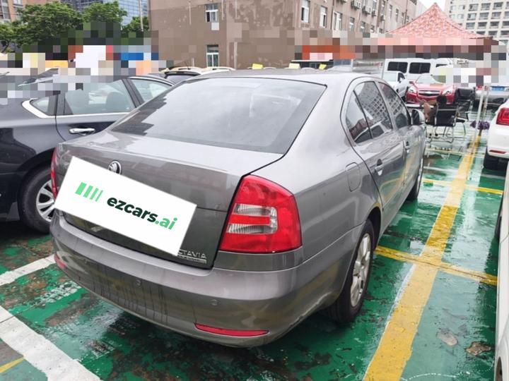 Octavia 2015 Classic 1.6L AT photo 4