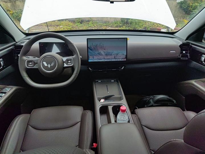 560 EV 2026 EV 500km Luxury photo 5