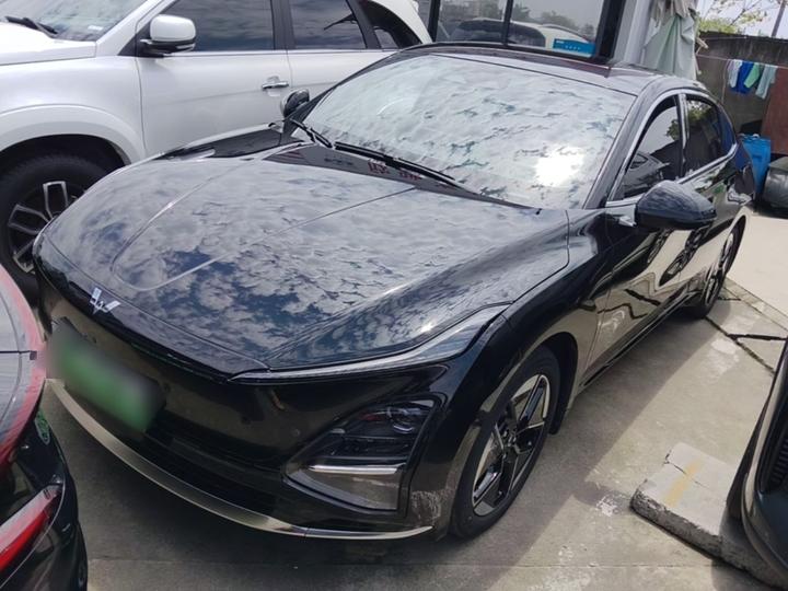 Wuling 2025 610km Smart Flagship