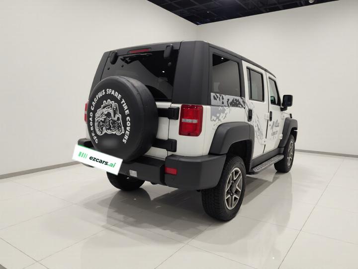 BJ40 2016 40L 2.3T MT AWD Exclusive photo 6