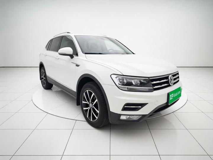 Tiguan L 2018 Facelift 330TSI AT RWD Luxury photo 3