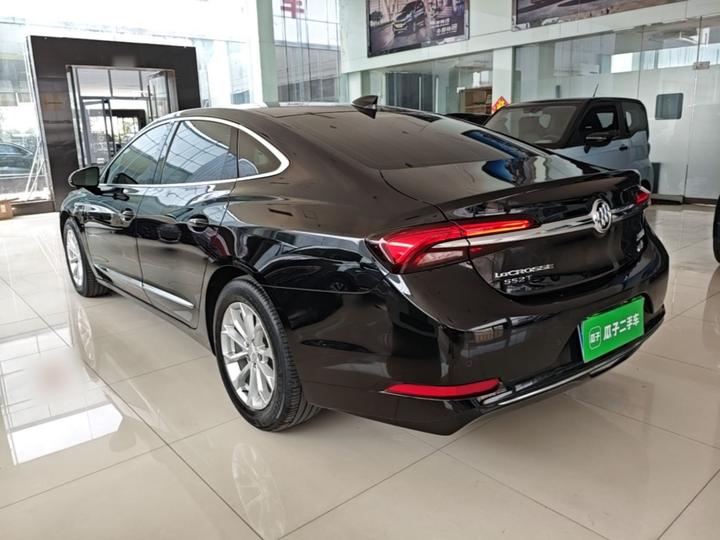 LaCrosse 2022 552T Luxury photo 4