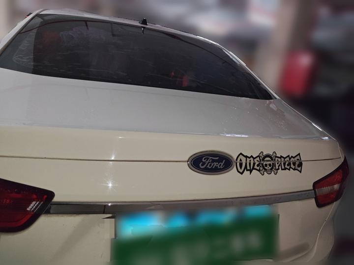 Escort 2015 1.5L AT Fashion photo 3