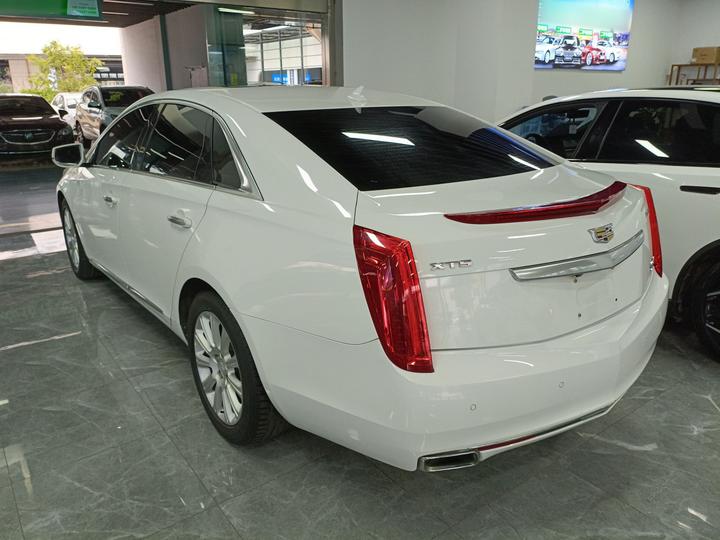 XTS 2016 28T Elite photo 4