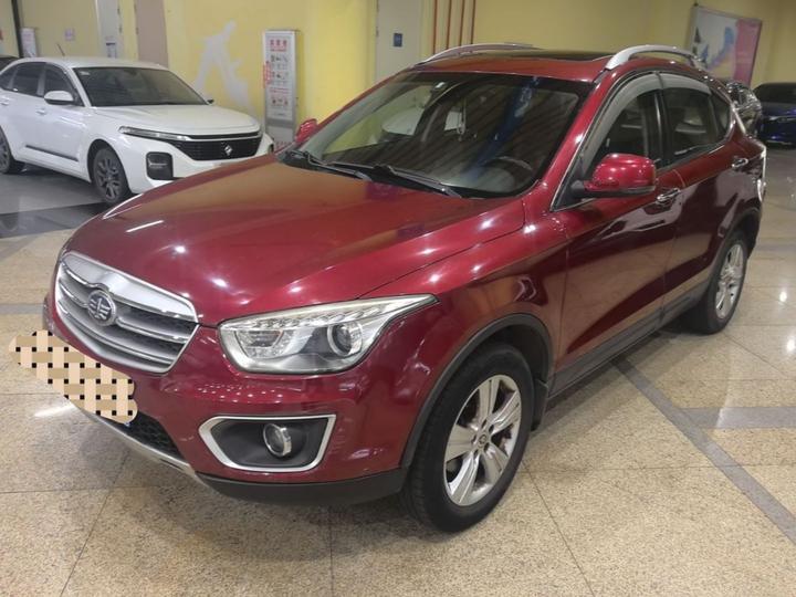 Bestune X80 2015 2.0L AT Luxury
