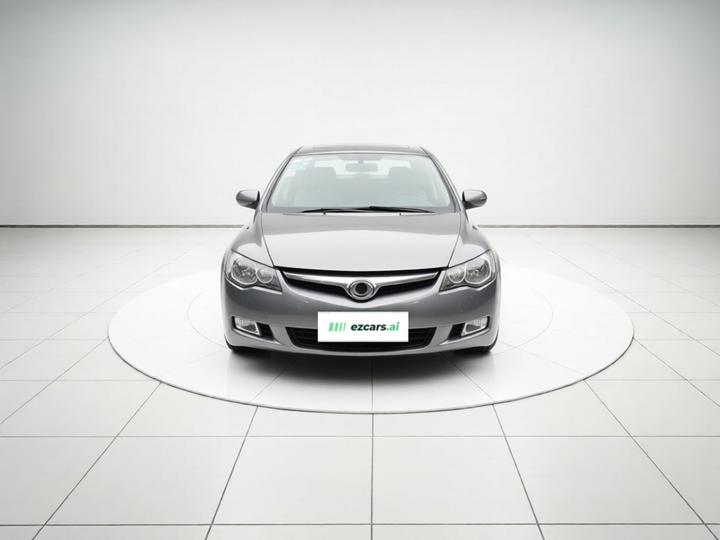 CiiMO 2012 1.8L AT photo 2