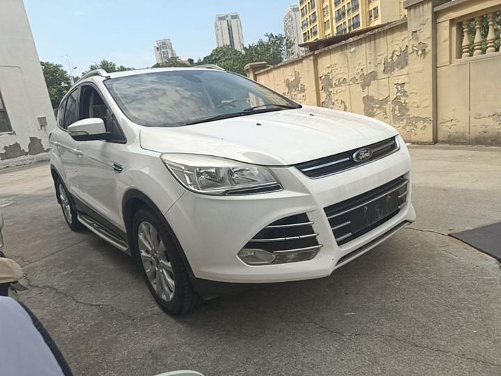 Kuga 2015 1.5L GTDi RWD photo 3