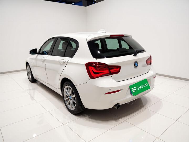1 Series Imported 2016 118i Leading photo 4