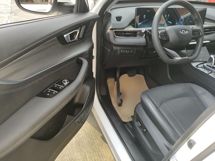 Tiggo 8 PLUS 2024 Champion 290TGDI DCT 5-Seater photo 3