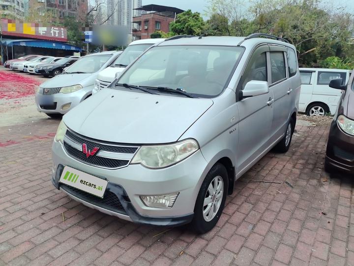Wuling Hongguang 2014 1.5L S Standard