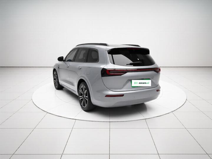 HIMA AITO M7 2024 1.5T ADAS AWD Ultra 6-Seater photo 4