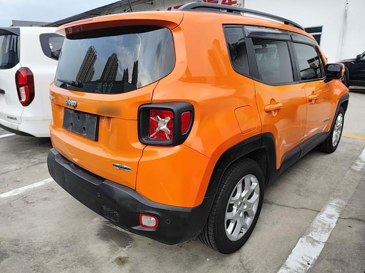 Renegade 2018 180T AT photo 6