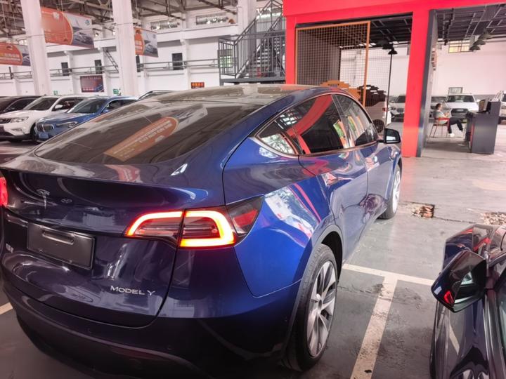Model Y 2021 Facelift Long Range AWD photo 4