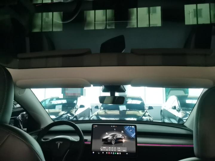 Model Y 2023 RWD photo 7