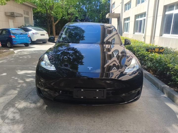 Model Y 2022 Long Range AWD photo 2