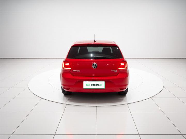 Polo 2016 1.6L AT Comfort photo 5