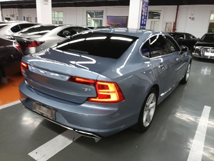 S90 2019 T5 photo 4