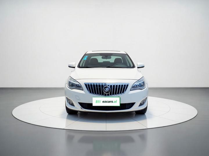 Excelle 2014 XT 1.6L AT Fashion photo 2
