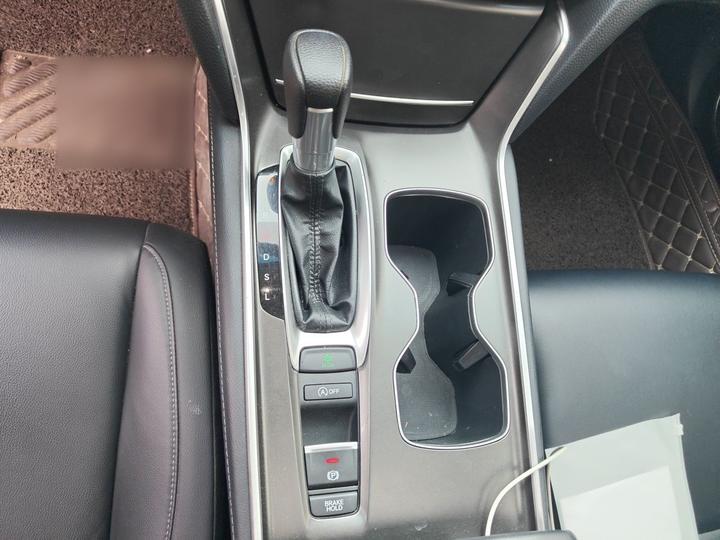 Accord 2018 260TURBO Elite China VI photo 6