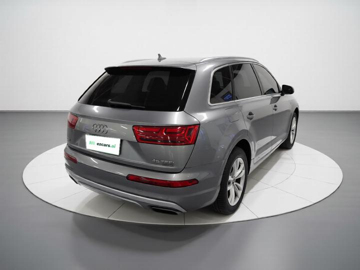Q7 2016 45 TFSI Tech photo 4