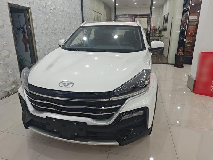 2025 1.5L CVT Luxury photo 2