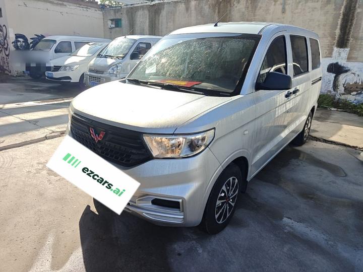 Wuling Hongguang V 2021 1.5L LAR