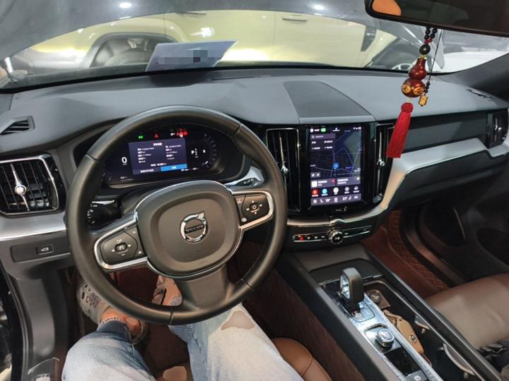 XC60 2025 B5 AWD Luxury photo 5